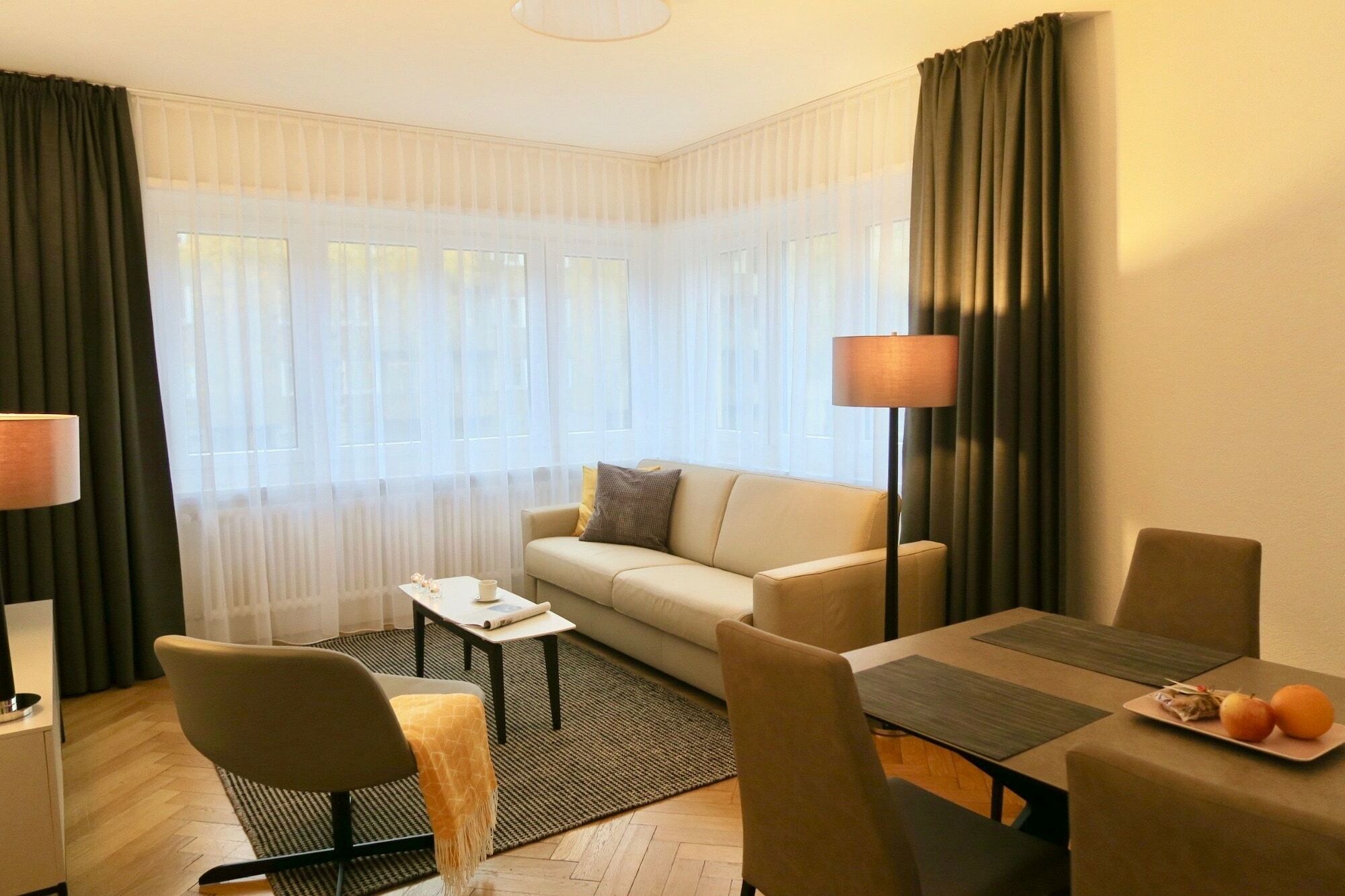 Apartment Furnished Homes *