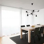 Nest Temporary Ag - Apartments An Der Albulastrasse