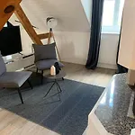 Loewenplatz Apartment Near Station By Airhome