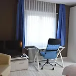Cosy Studio Near Lake - Pabs 2