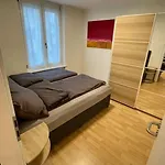 Gemuetliche Wohnung An Bester Lage Im Kreis 4
