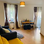 Cozy Home Apartment