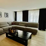 Paradeplatz Apartment By Airhome