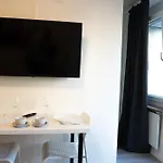 Cozy Urban Studio In The City Be-17
