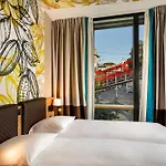 Hotel Du Theatre