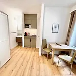 Heart Of Zurich Modern Studio Hg7