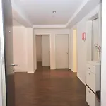 Stylish 2Br Near Lake - Flower 3
