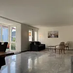 Amazing 2 Bedroom Flat: Specious And Central