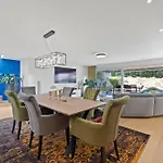 Exclusive Spacious Apt. With Garden In Zurich