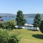 Zuerichsee, Privatzimmer Atemberaubender Aussicht