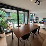Luxury 2 Bedrooms, Stunning View, 10 Min To Center