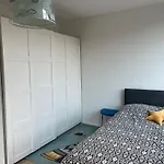 Luxury 2 Bedrooms, Stunning View, 10 Min To Center