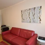 Nice 1Br Flat In The City Center - Crown 3