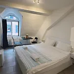 City Center Room With Private External Bathroom