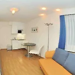 Modern Studio Near Main Station - Crown 16