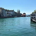 Zurich Central Brand New Apartment