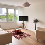 Exclusive Floor For 10 Guests -30-