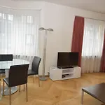 Spacious 1Br Near Lake And Opera - Mill 3 11
