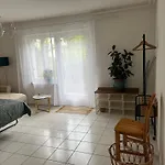 Letzigrund Studio Apartment With Private Garden