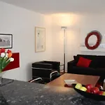 Executive 1Bd Flat In City Center - Hoesch 3