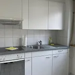 Practical Studio Nearby Lake - Cross 6