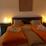 El Destino Apartments