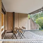 Spacious Apartment In Zurich