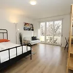 Spacious Parkside Apartment In Central Zurich With Balcony