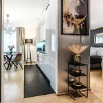 Boutique Luxury Living - Private Balcony I Best Location I Ac Comfort