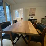 Amazing 1Br Flat In The City Centre - West 8