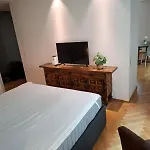 Zuerich Central Station Apartment, 2 Bedroom & Sofabed