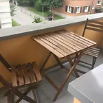Swiss Star Hard Bridge - Contactless Self Check-In