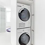 Junior Suite Apartment By Livingdowntown