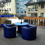 Linda\'S Beauty Hostel