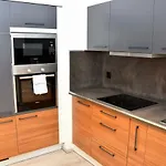 Comfort Apartments By Livingdowntown