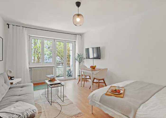Close To Lake & Balcony 1 Bdr Wollishofen Self Check In