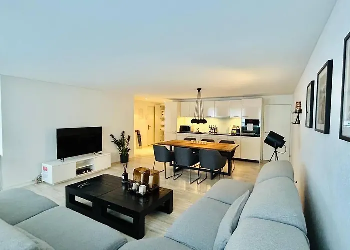Paradeplatz Apartment By Airhome