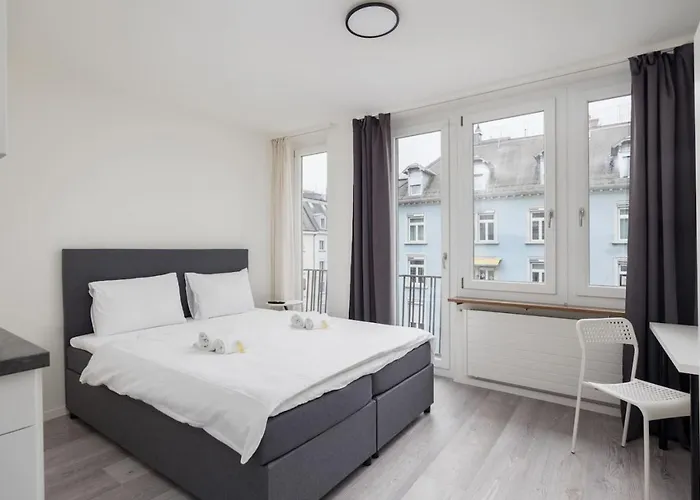 Urban Oasis With Queen Bed And View Be-44