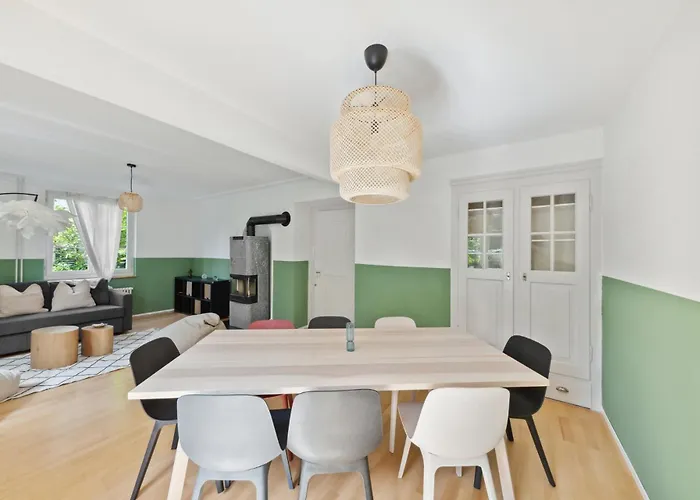 Centrally Located House With Garden