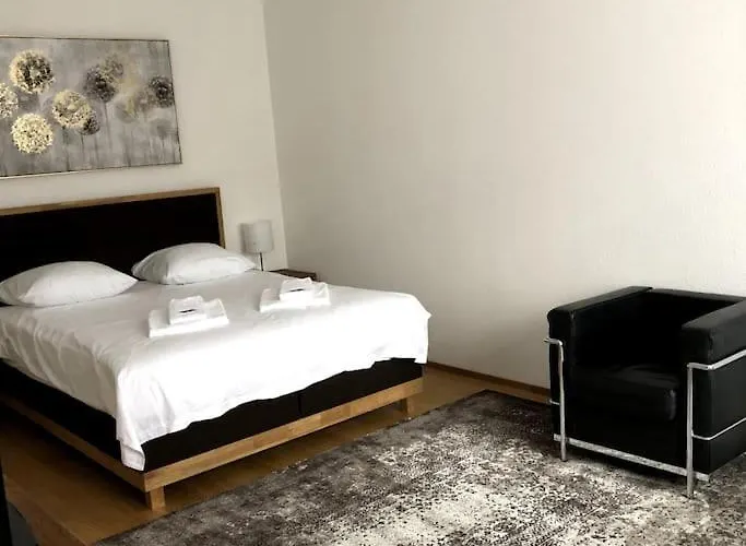 Nice 1Br Flat - City Center With Balcony - West3
