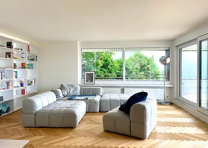 Luxury, Quiet Flat Overlooking Zurich