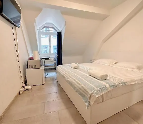 City Center Room With Private External Bathroom