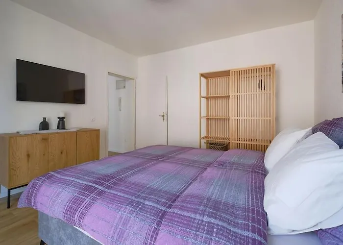 Komfortable Wohnung Im Lebendigen Zuercher Kreis 3