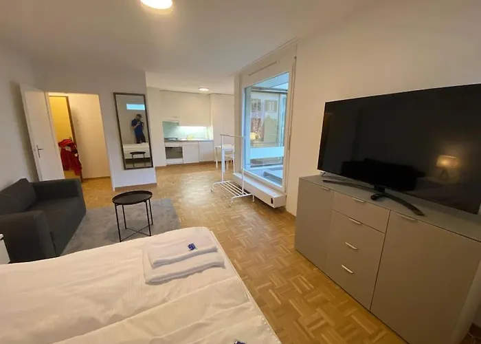 Practical Studio In The City Center - Art 7