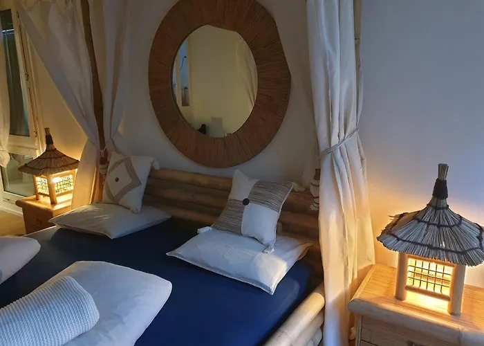 El Destino Apartments