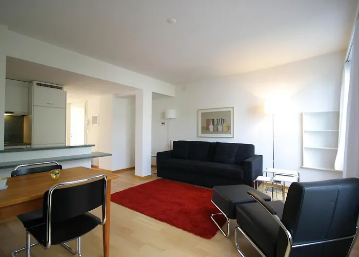 Charming 1Br Apartment In The Old Town - Uz4