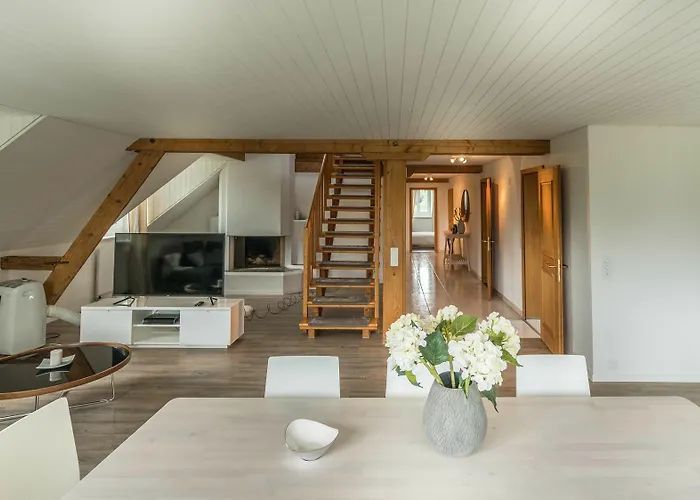 Loewenplatz Apartment Near Station By Airhome