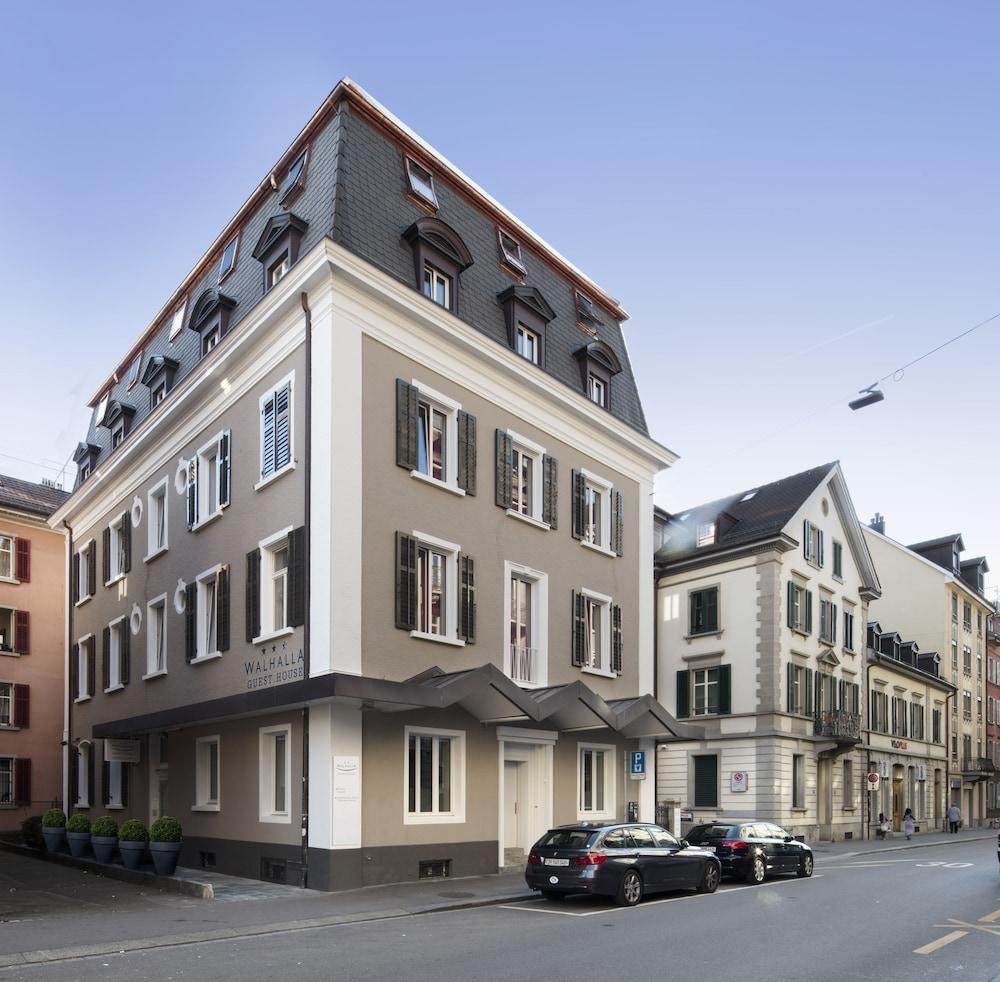 Hotel Fred Hauptbahnhof 3*