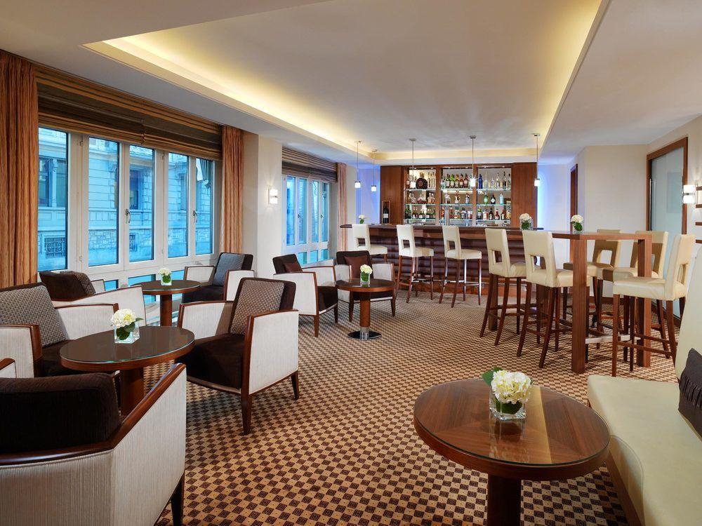 Hotel Neues Schloss Privat Zurich, Autograph Collection 5*