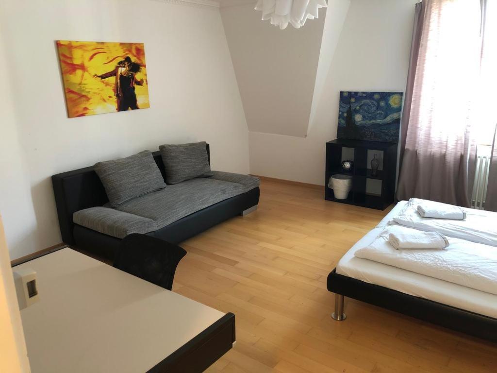 Zuerizimmer Homestay *